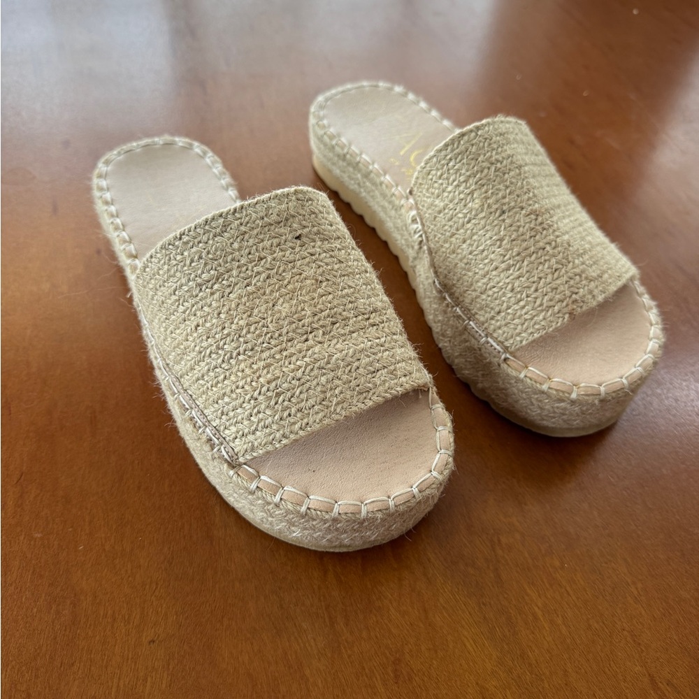 Size 9  Platform Tan Espadrille Sandals